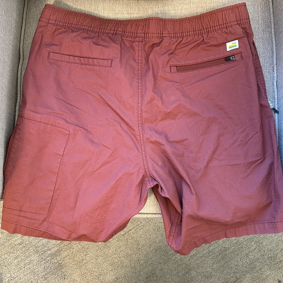 vuori rip stop shorts. Worn 1x - Picture 3 of 3